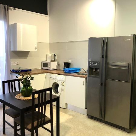 Apartamento Con Piscina En Ciudad Jardin Málaga Kültér fotó